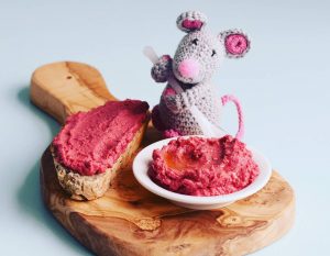 beetroothummus