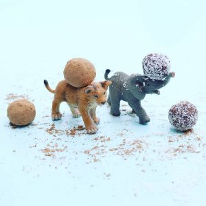 Cherry bliss balls